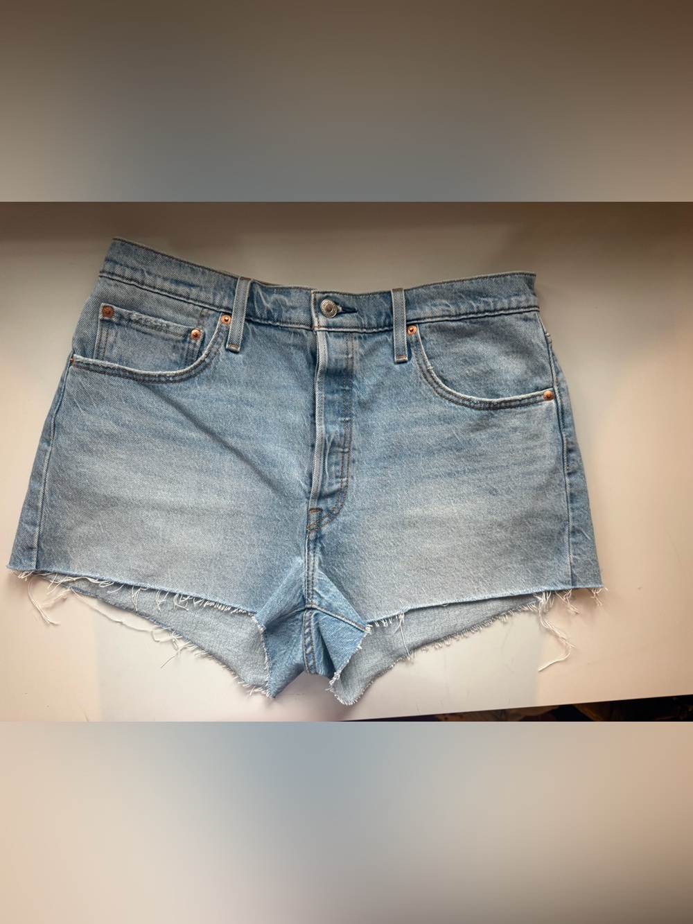 Levi’s 501® ORIGINAL FIT HIGH RISE WOMEN'S SHORTS size 32 - light Blue